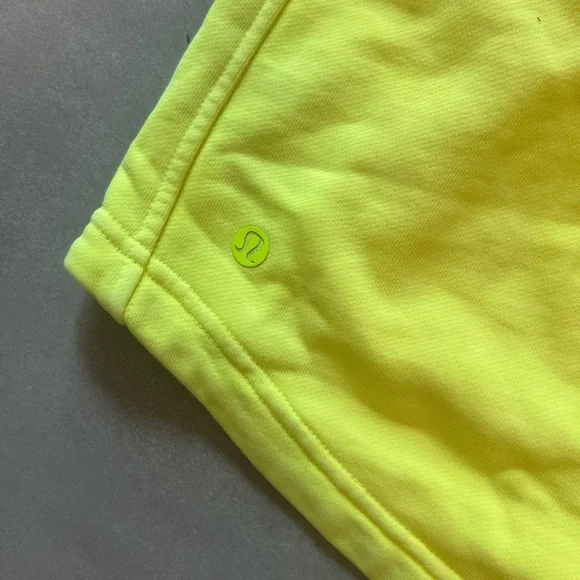 Lululemon shorts - Picture 4 of 4